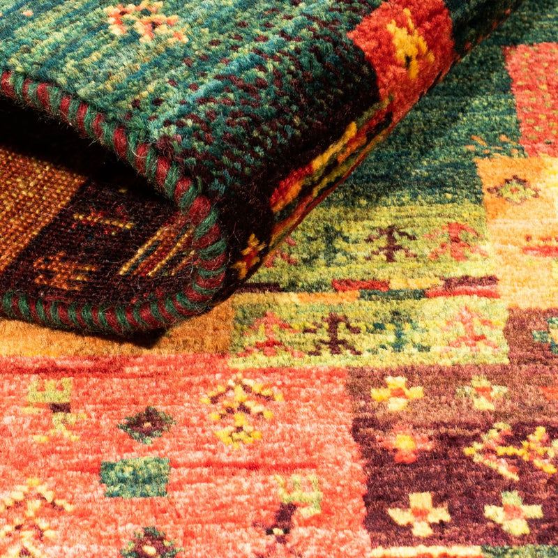 Tapete Gabbeh - Loribaft Persa - Real - 137 x 84 cm - multicolorido